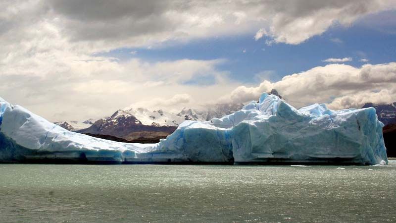 panoramica-del-glaciar-upsala-fullviajes