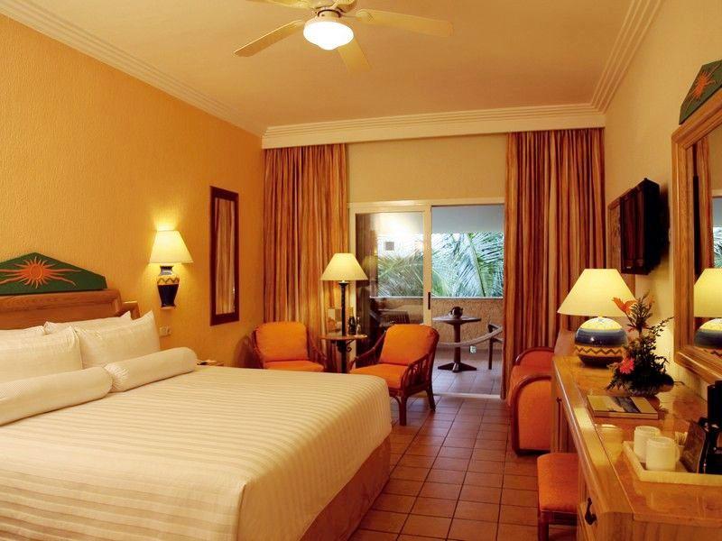 hotel-barcelo-maya-caribe-habitacion